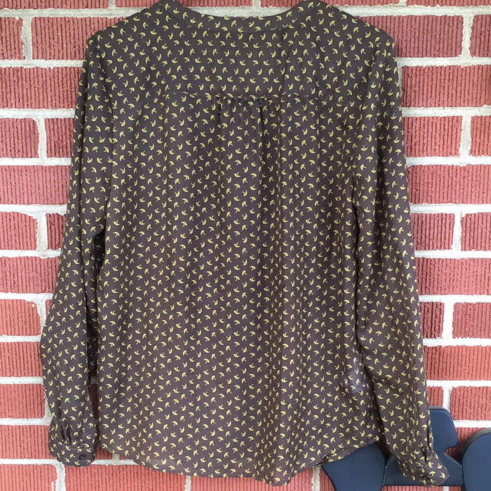 Loft Ruffle front button down blouse size medium - Picture 6 of 9